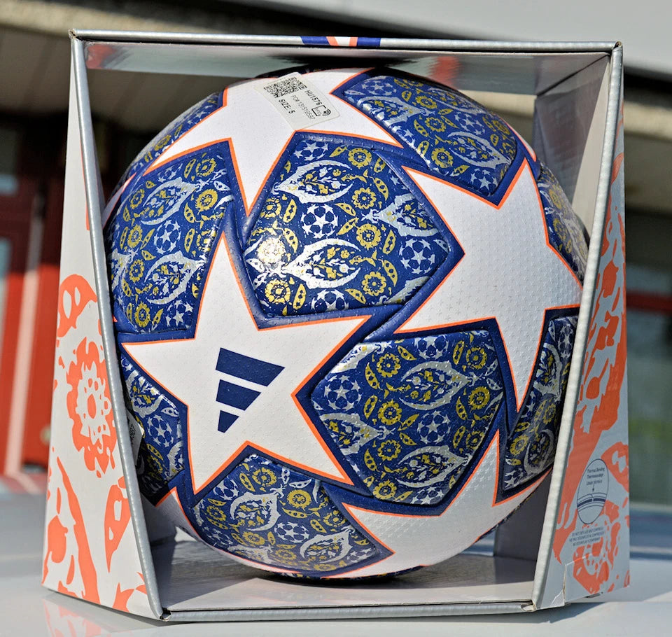 Adidas Istanbul 23 Final – Vista angolare con box