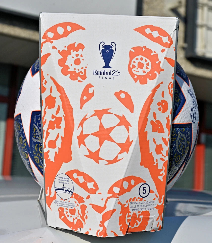 Adidas Istanbul 23 Final – Dettaglio grafica ottomana