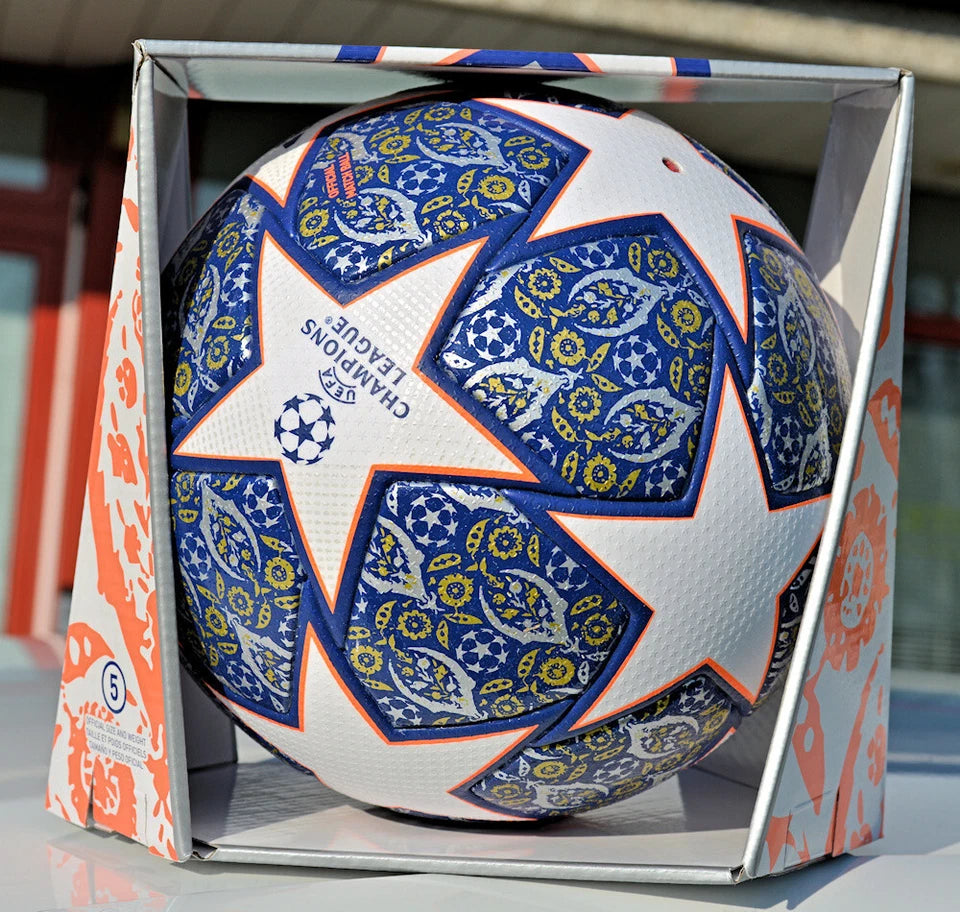 Adidas Istanbul 23 Final – Vista completa pallone e box