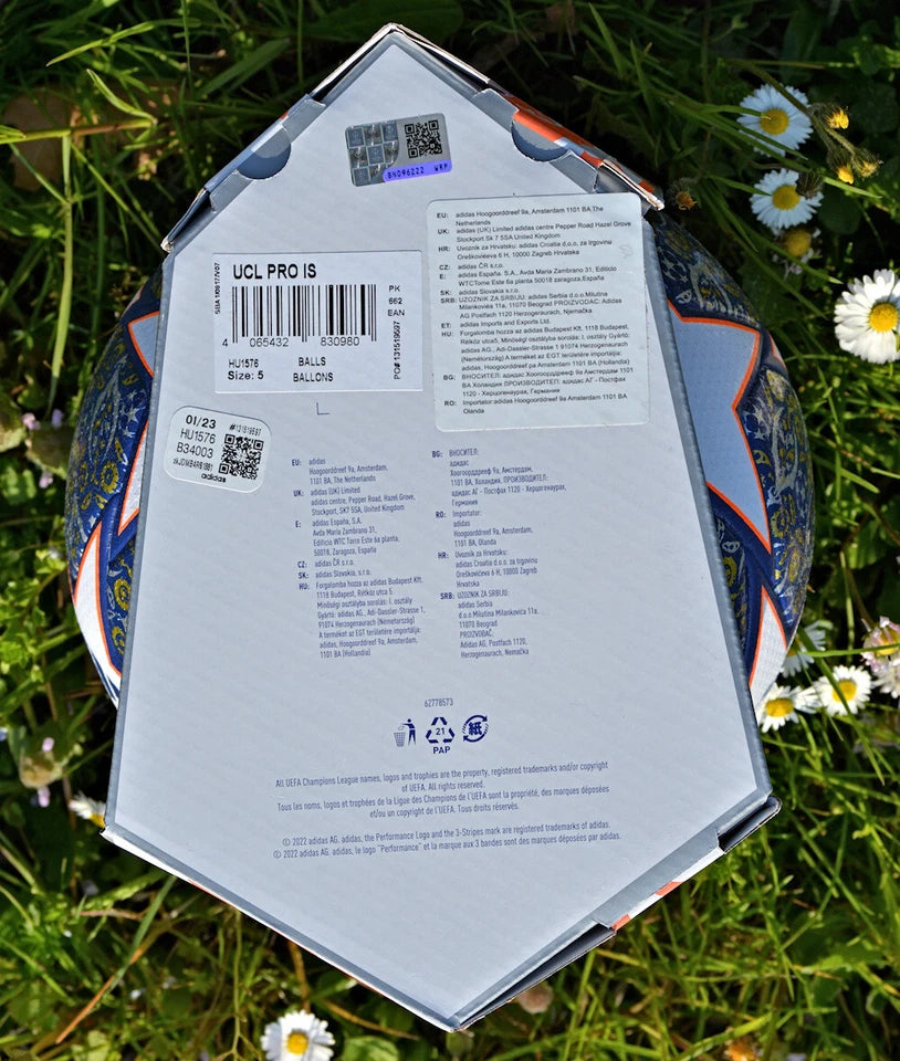 Adidas Istanbul 23 Final – Box con logo UEFA Champions League e Adidas
