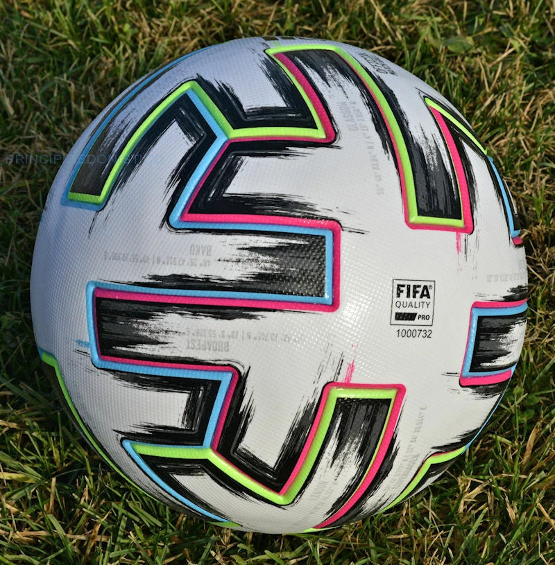 Adidas Uniforia Pro – Box laterale con logo UEFA EURO 2020 e Adidas