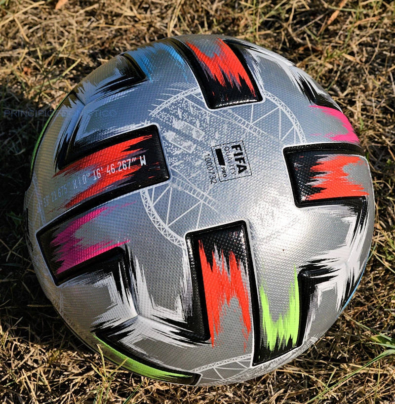 Adidas Uniforia Finale Pro – Dettaglio grafica silver multicolor con logo UEFA EURO 2020