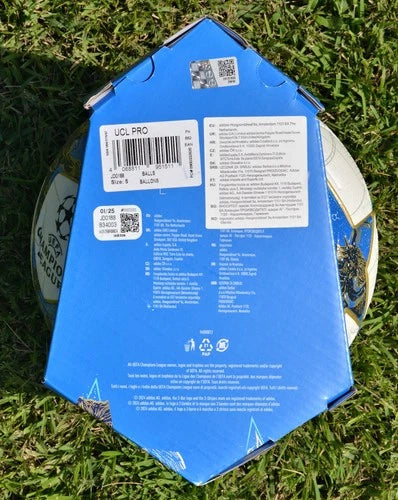 Pallone Adidas UCL 2025-2026 – dettaglio grafica animali mitologici