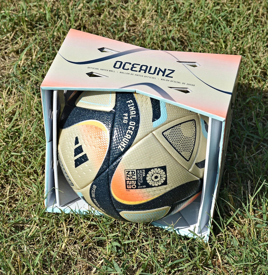 Retro confezione Adidas Oceaunz Final Pro con etichetta OCEAUNZ PRO F e codice IA1011